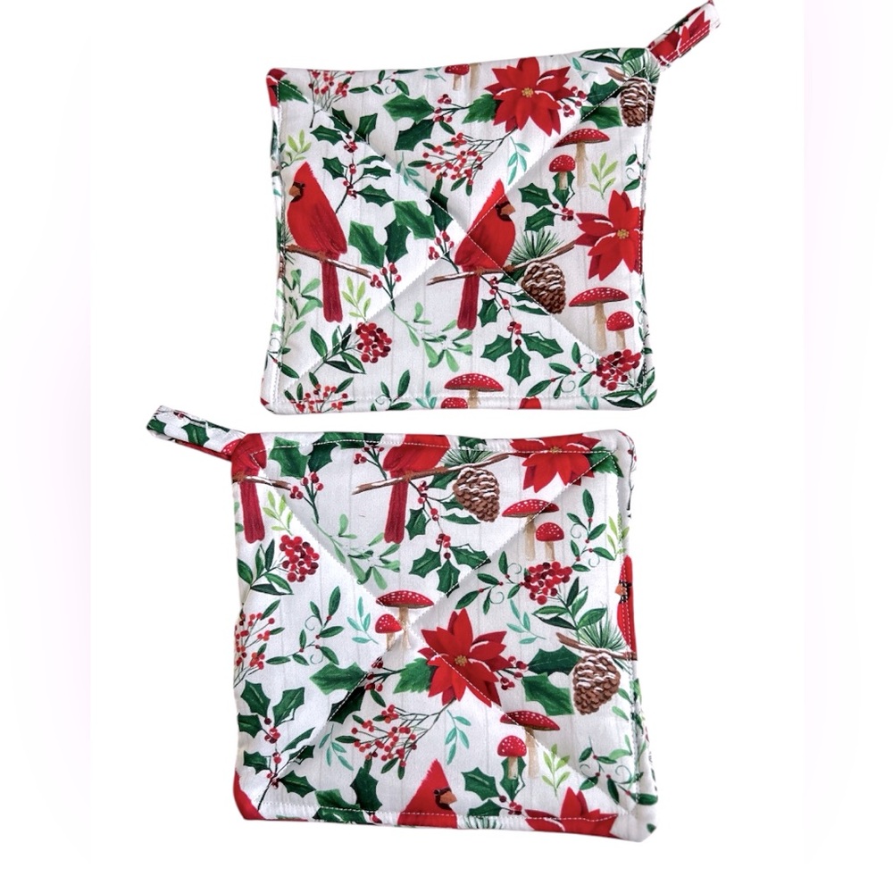 Hand Crafted Colorful Red Cardinals Themed Fabric Pot Holders or Hot Mats Trivet - Picture 7 of 10